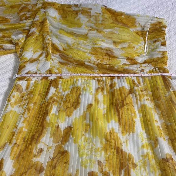 Anthropologie x La Maison Talulah Sunshine XL Yellow 1-Shoulder Floral Toga Mini - Picture 15 of 16